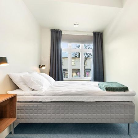Central Guest House - Bedroom With Private Bathroom Ставангер Екстериор снимка