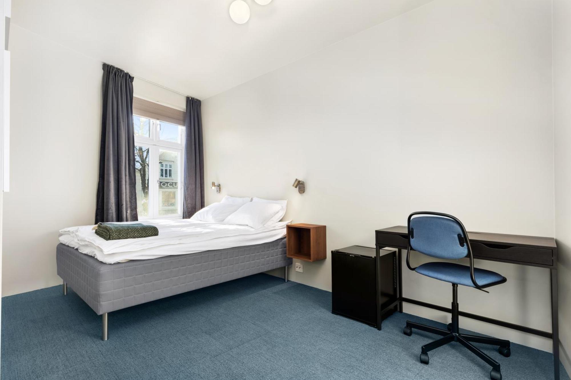 Central Guest House - Bedroom With Private Bathroom Ставангер Екстериор снимка