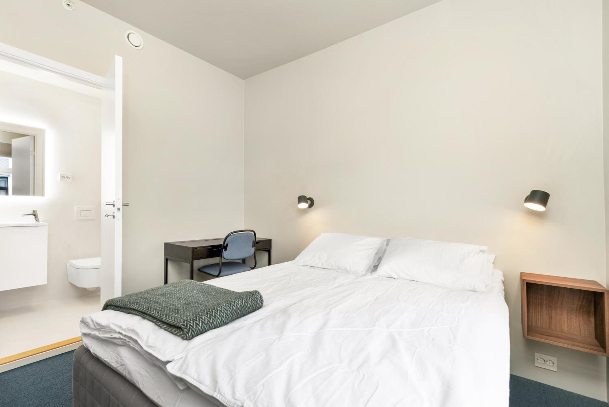 Central Guest House - Bedroom With Private Bathroom Ставангер Екстериор снимка